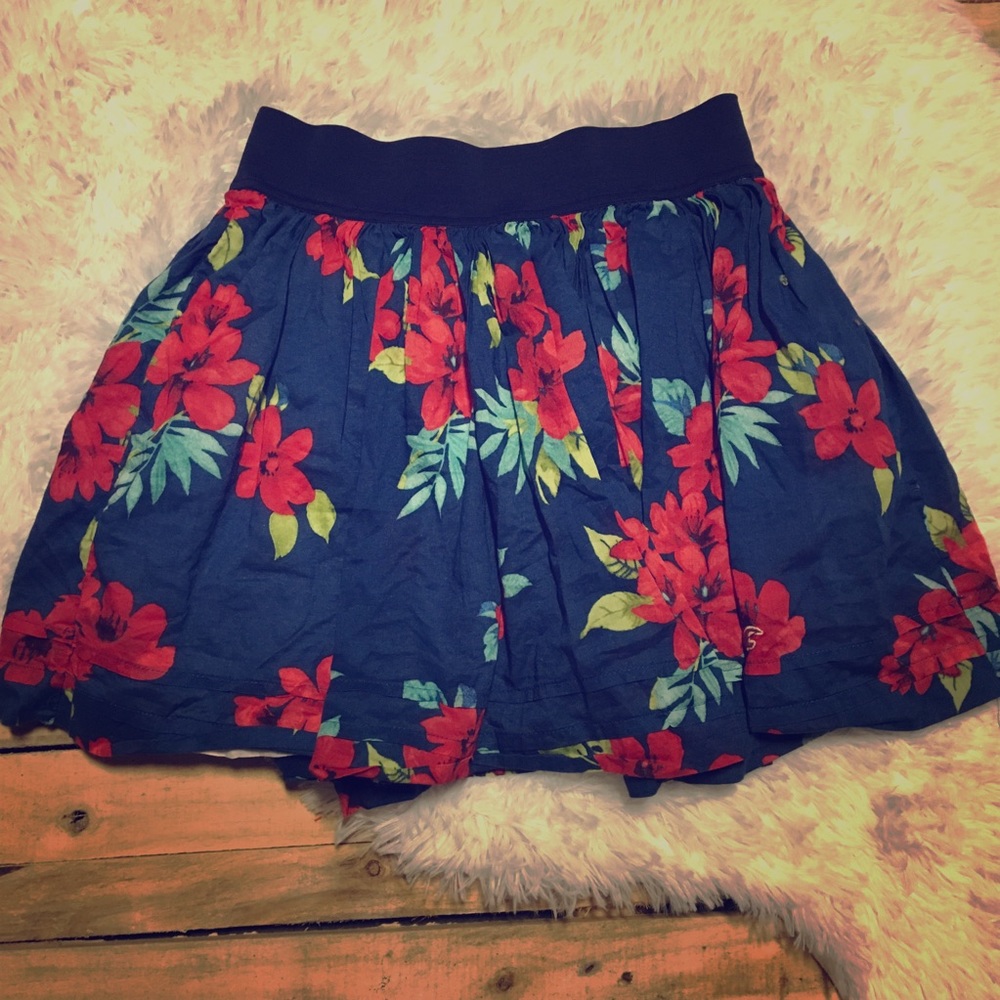 Hollister Floral Navy Mini Skirt